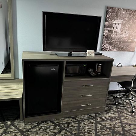 Wingate By Wyndham North Little Rock Hotel Bagian luar foto
