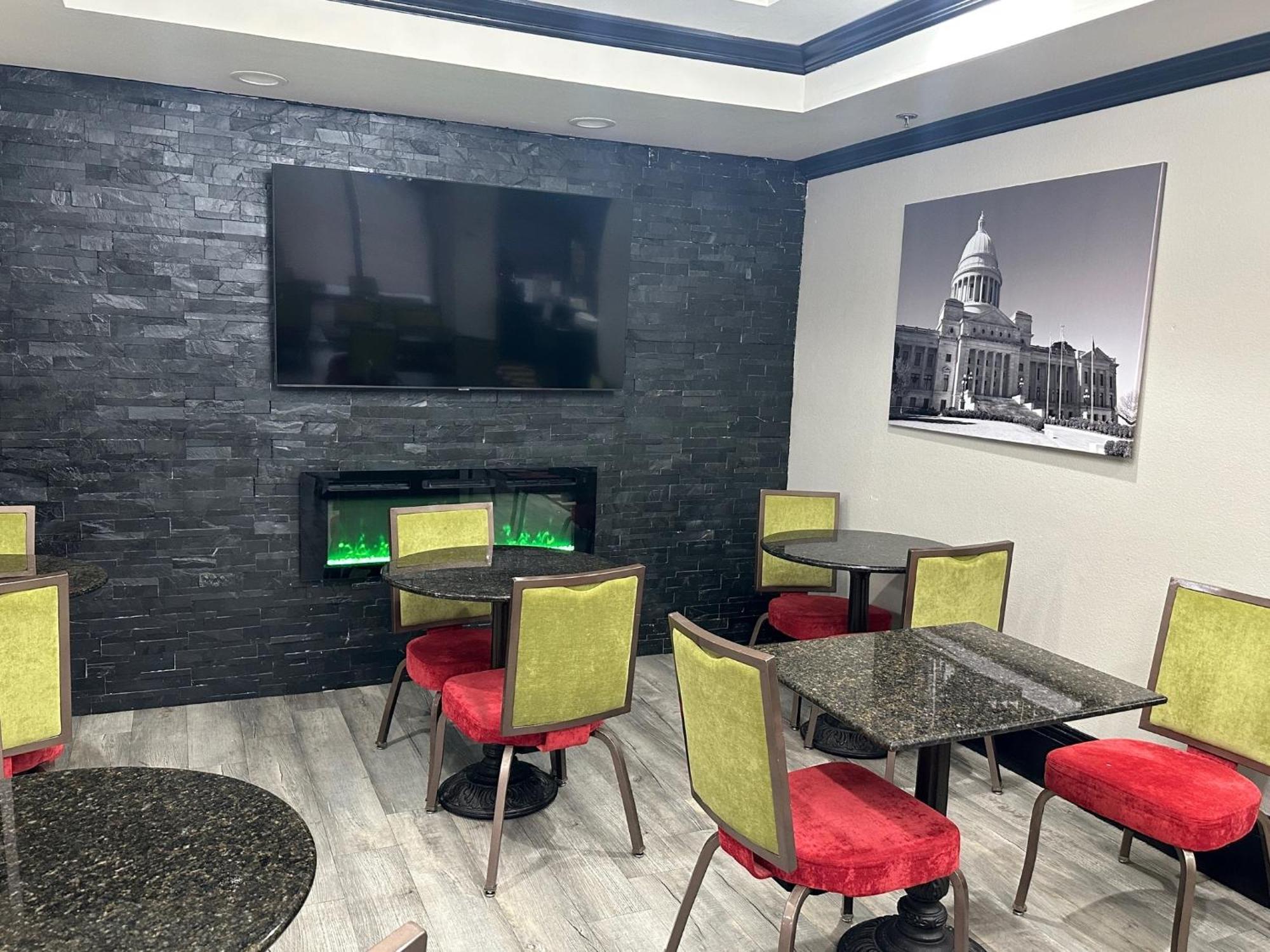 Wingate By Wyndham North Little Rock Hotel Bagian luar foto